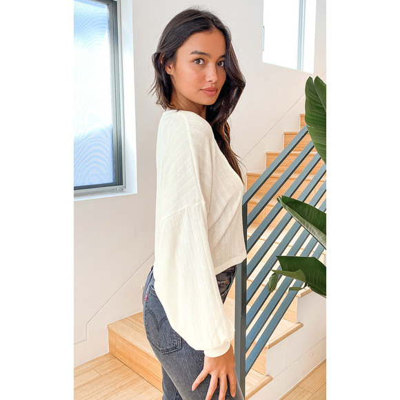 Lulus NWOT Wide Rib V-Neck Dropped Sleeve Oversized Cropped Top White Size XS - Picture 2 of 12